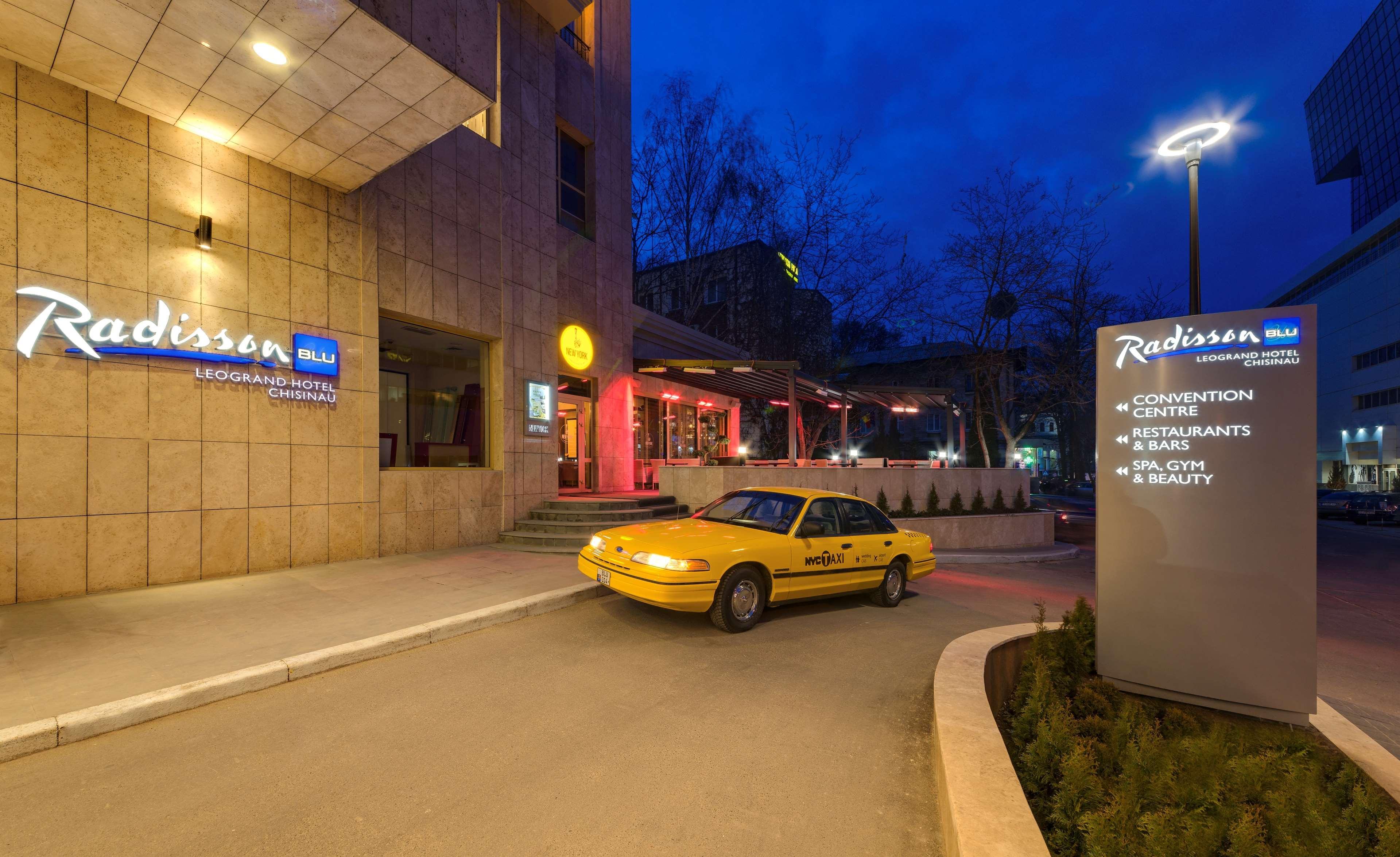 Radisson Blu Leogrand Hotel Chisinau Exterior foto